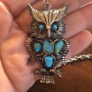 EUC Vintage Turquoise Owl Pendant Necklace with Silver Tone Cable Chain